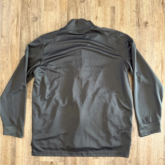 Nike • Dri Fit Basketball Jacket - Picture 9 of 9